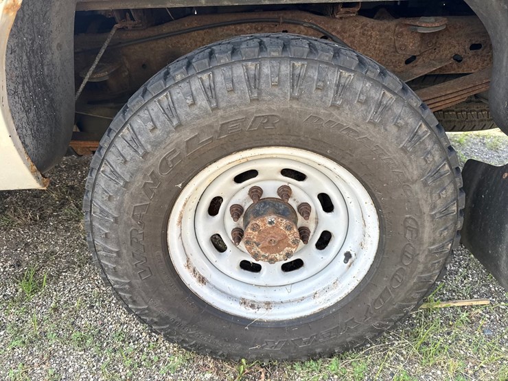 2002-ford-f250-image-37