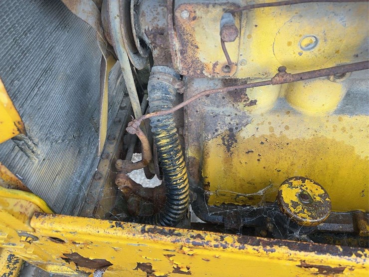 caterpillar-fifteen-image-12