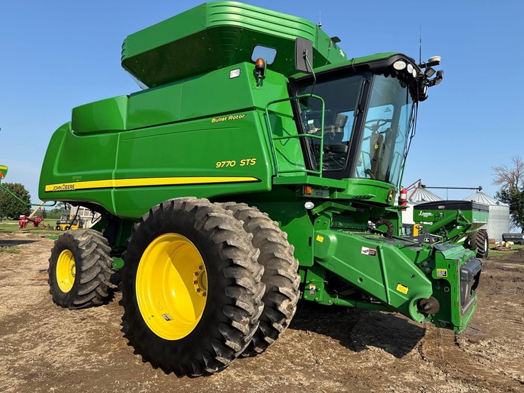 2011-john-deere-9770-sts-image-1