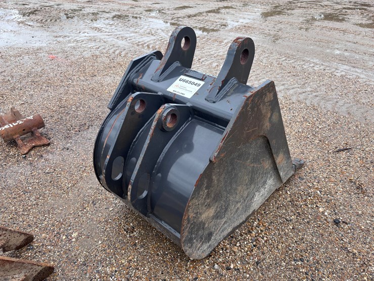 #39096-•-23in-digging-bucket-image-3