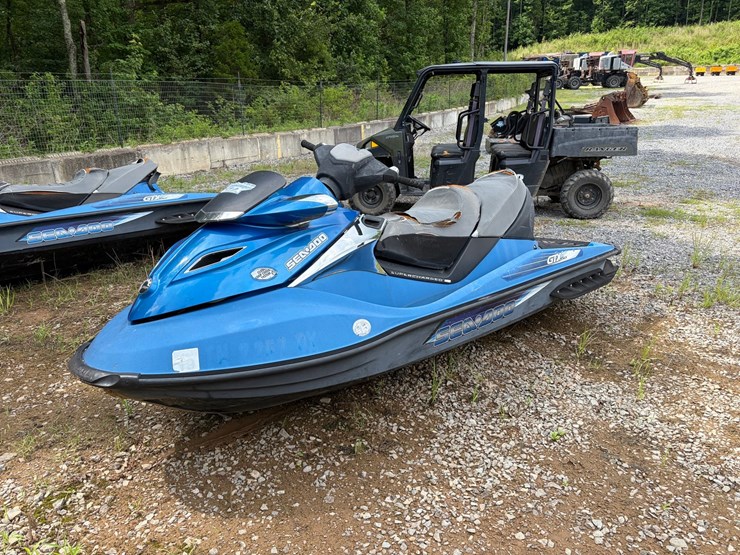 #4533-•-2007-sea-doo-gtx-limited-image-2