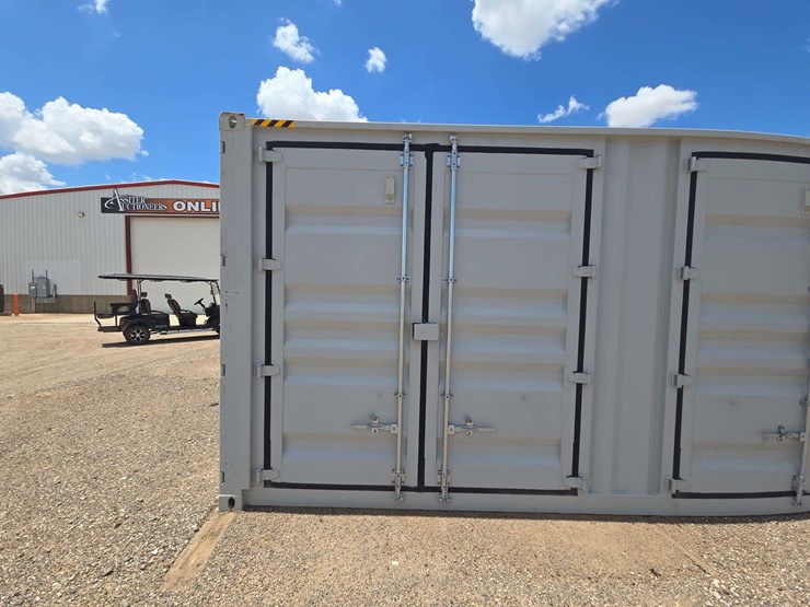 40'-shipping-container-image-9