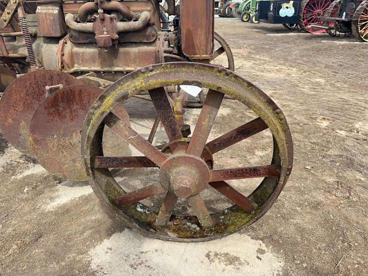 ford-with-mounted-disk-plow-image-30