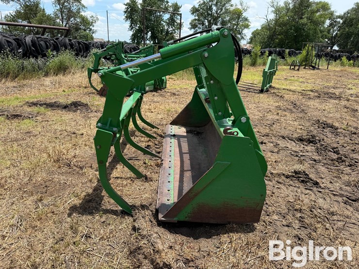 john-deere-8-image-8