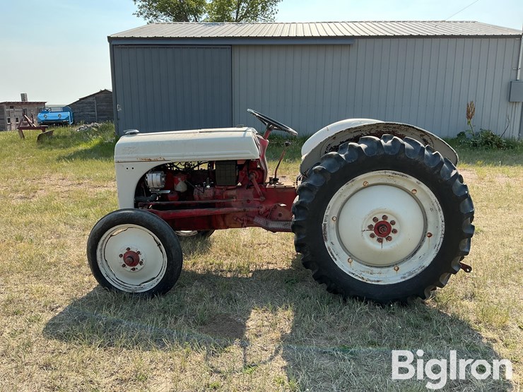ford-8n-image-8