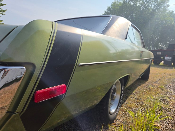 #1835-•-1972-dart-swinger-image-22