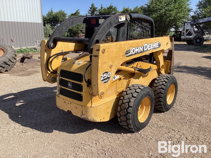 2003-john-deere-250-image-5