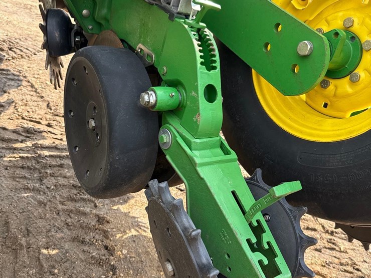 2006-john-deere-1770nt-image-10