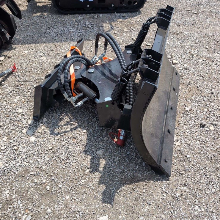 IRanch Mini Skid Steer Snow Pusher