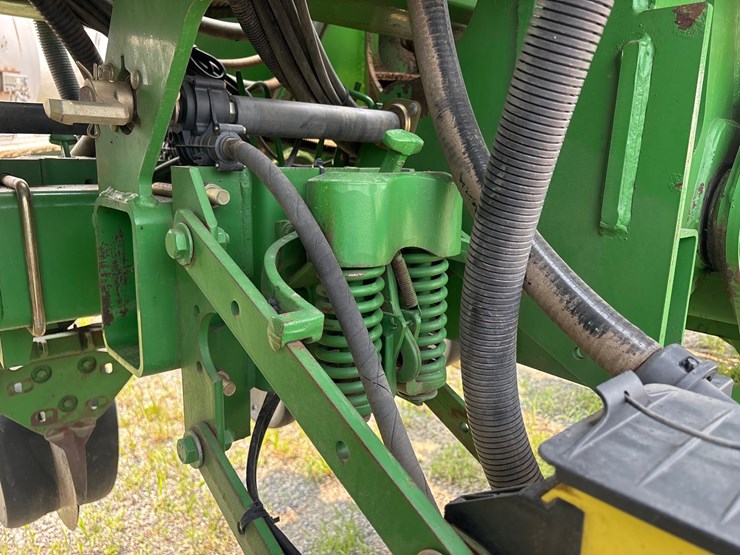 john-deere-1790-image-13