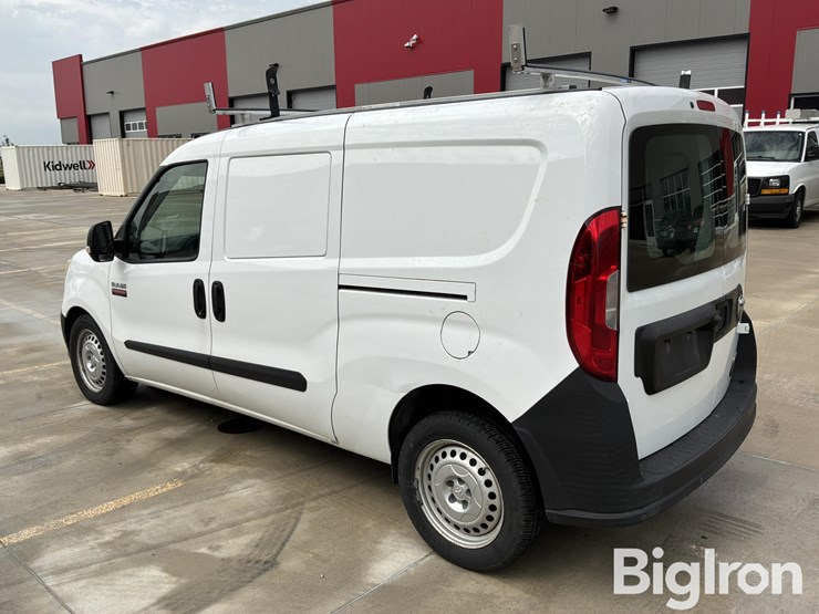 2017-ram-promaster-city-image-7