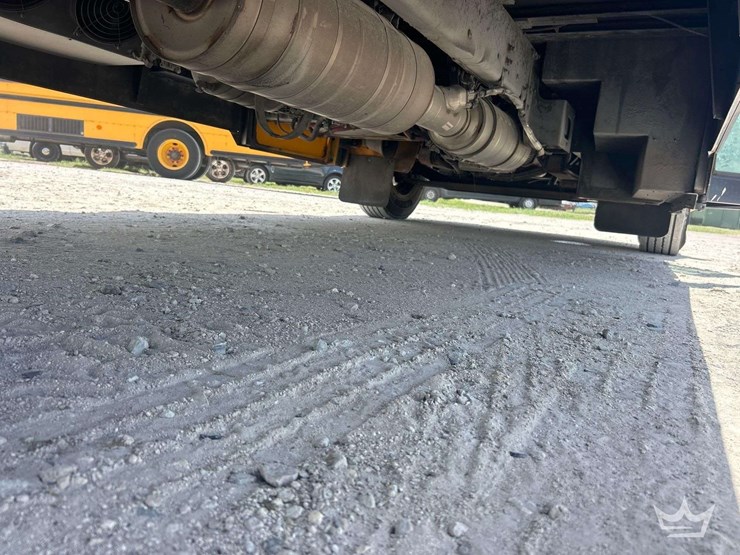 2016-freightliner-b2-image-31