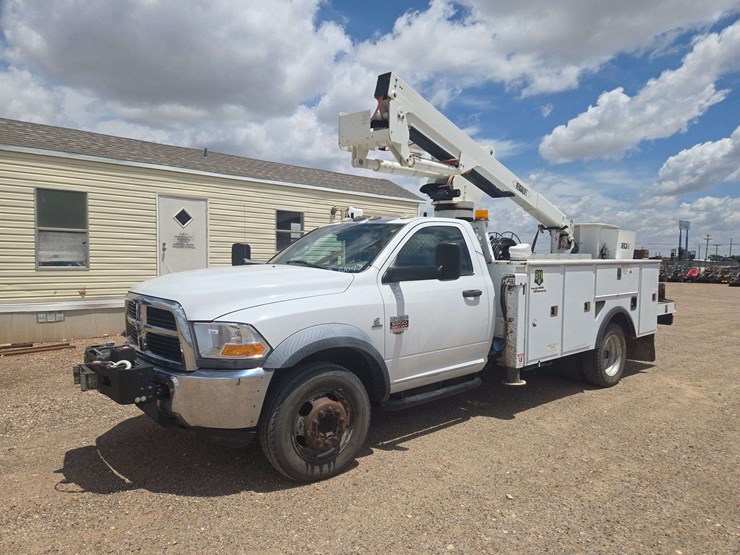 2011-ram-4500-slt-image-1
