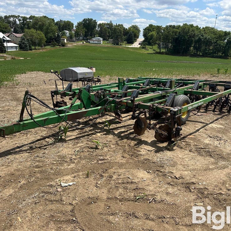 JOHN DEERE 550
