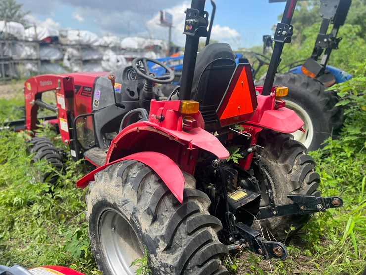 2022-mahindra-1635s-compact-utility-tractor-w/loader-image-6