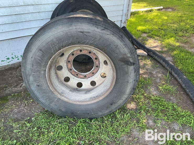 295/75r22.5-truck-tires-image-15
