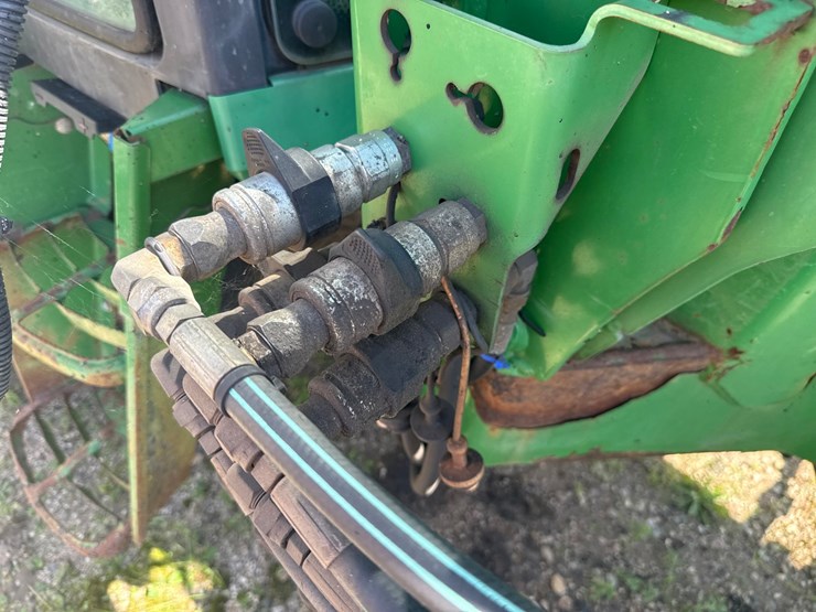 john-deere-640-image-25