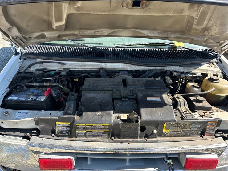 2000-ford-e350-image-59