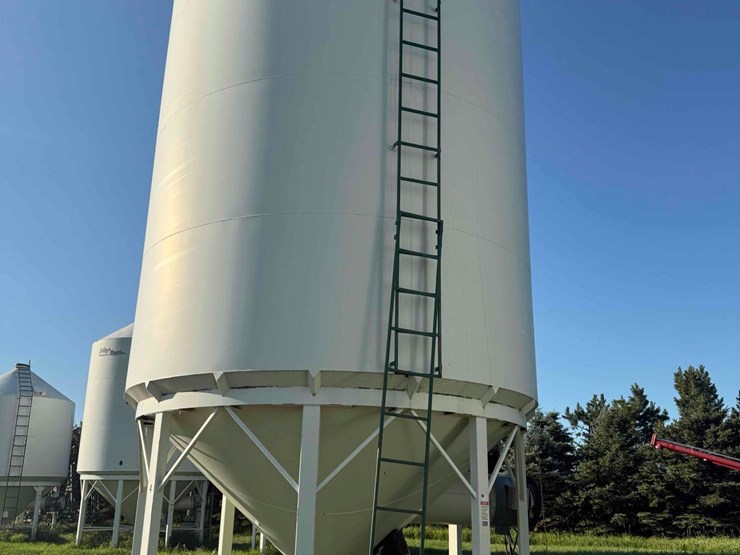 amber-waves-hopper-bin-image-2