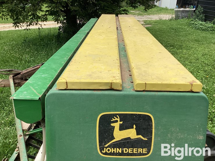 john-deere-8300-image-18