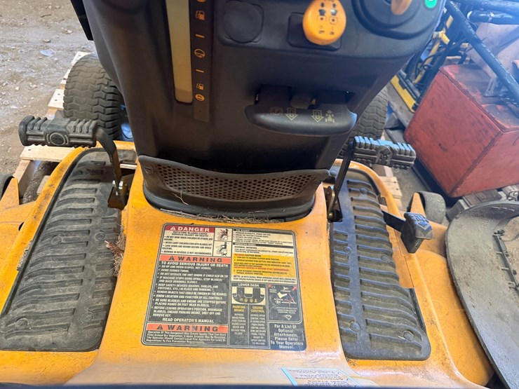 cub-cadet-1050-image-11