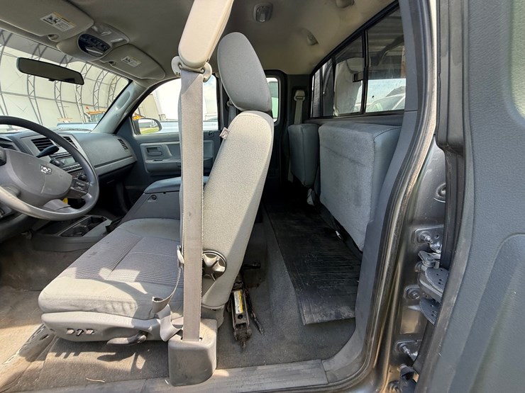 2007-dodge-dakota-image-34