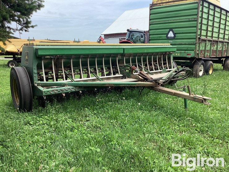 john-deere-8300-image-3