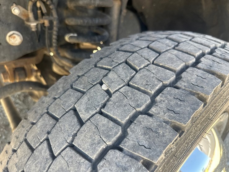 2019-ford-f550-image-53