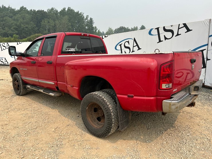 2005-dodge-ram-3500-image-3