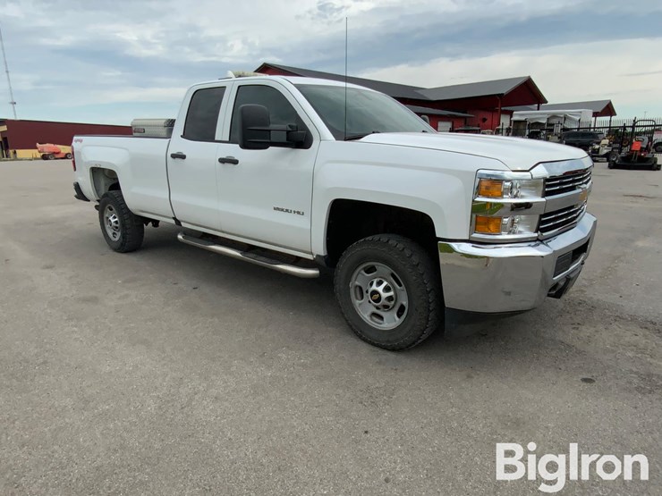 2016-chevrolet-silverado-2500-image-3