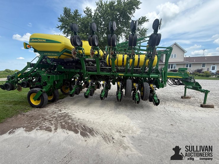 2014-john-deere-1790-ccs-image-4