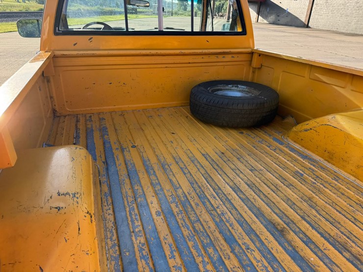 1985-chevrolet-c10-image-20
