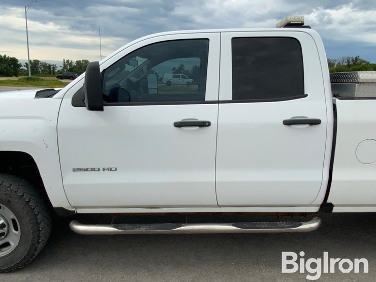 2016-chevrolet-silverado-2500-image-18