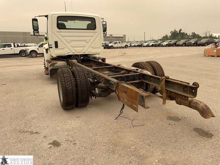 2017-international-durastar-4300-image-7