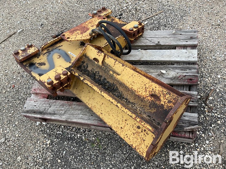 caterpillar-140h-image-7