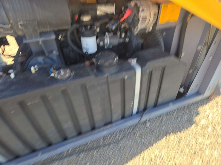 atlas-copco-xas185jd7-image-10