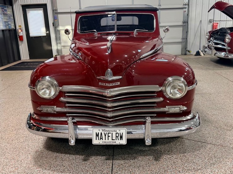 #1880-•-1947-plymouth-deluxe-convertible-image-11