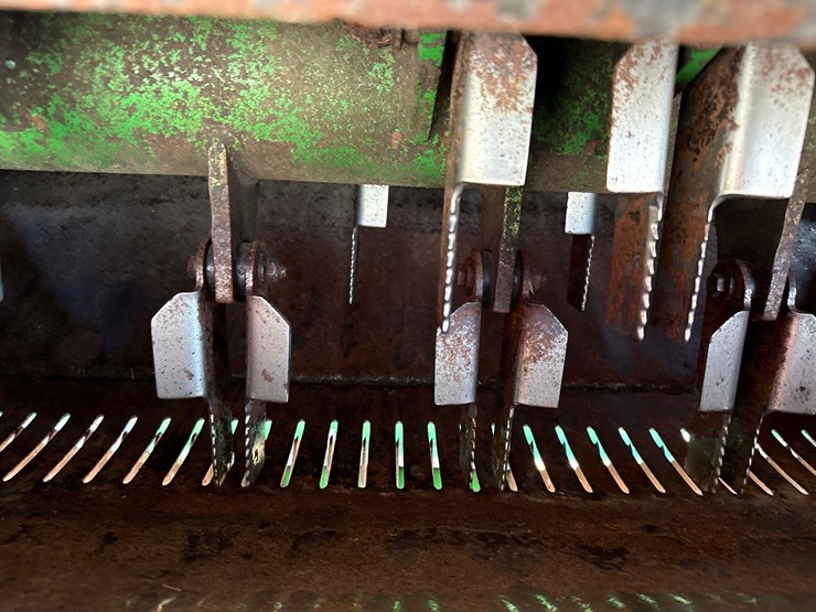 2011-john-deere-9770-sts-image-23