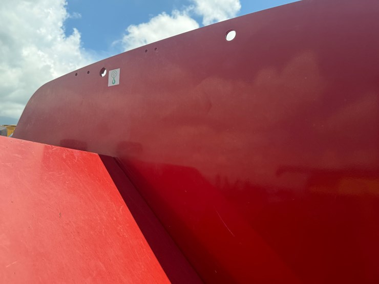 2014-case-ih-470-image-84