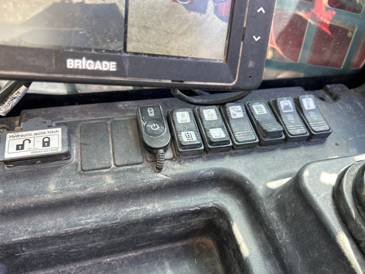 2019-takeuchi-tl10v2-image-53