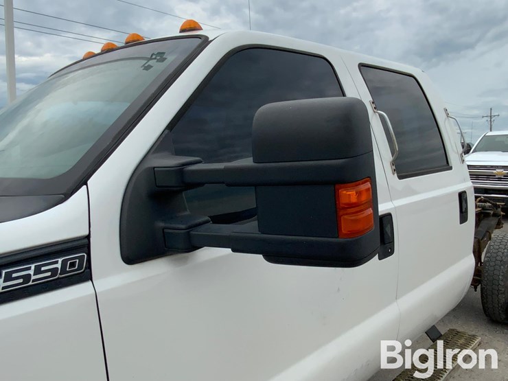 2013-ford-f550-xl-image-14