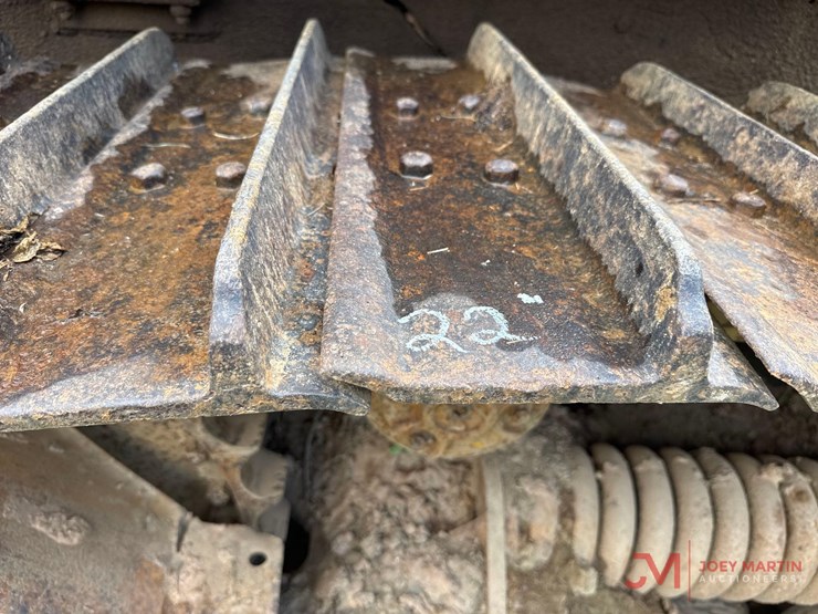 caterpillar-d5-image-13