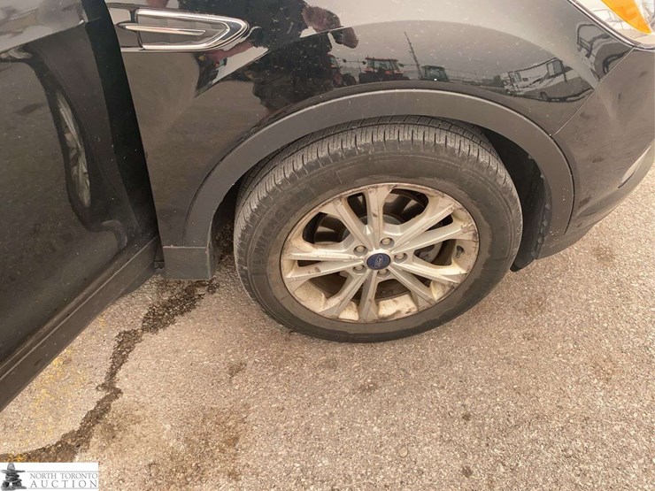 2018-ford-escape-se-image-24