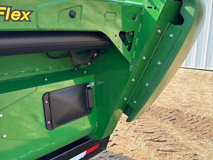 2018-john-deere-635fd-image-17