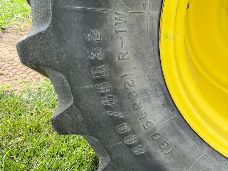 2010-john-deere-1890-image-18