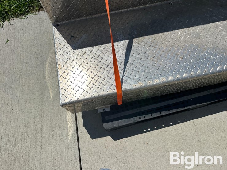 deezee-portable-aluminum-fuel-tank-image-13