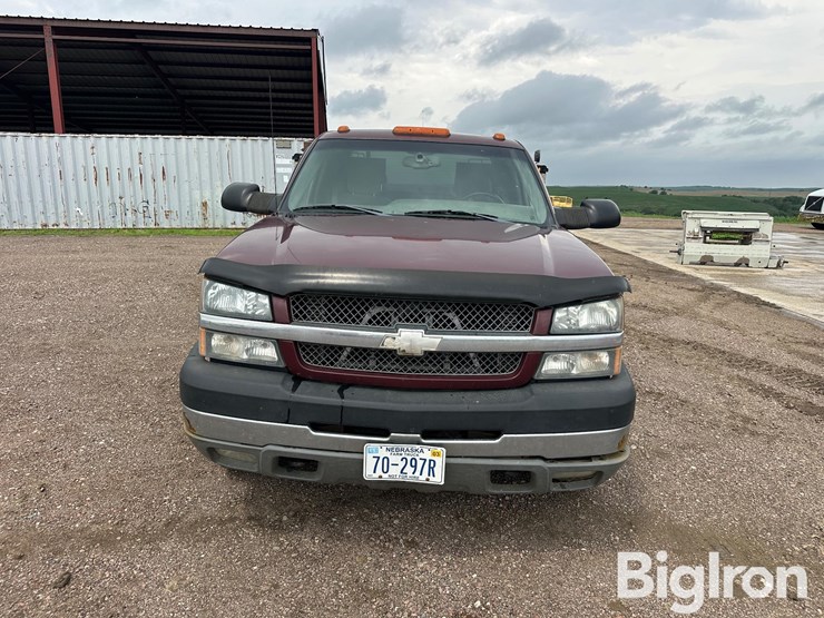 2003-chevrolet-3500-image-2