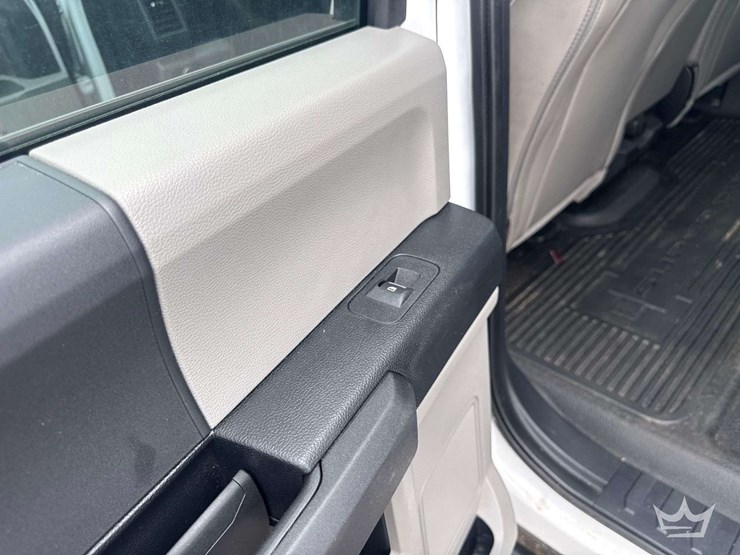 2019-ford-f250-image-28