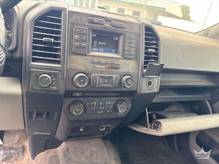 2016-ford-f150-image-18