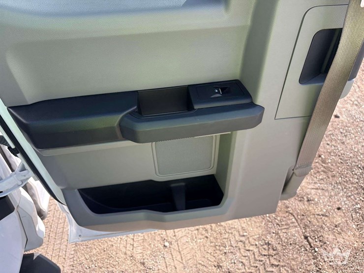 2019-ford-f150-image-17